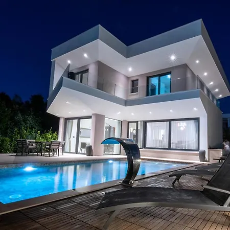 Beachfront Bella Villa Zaton (Zadar)