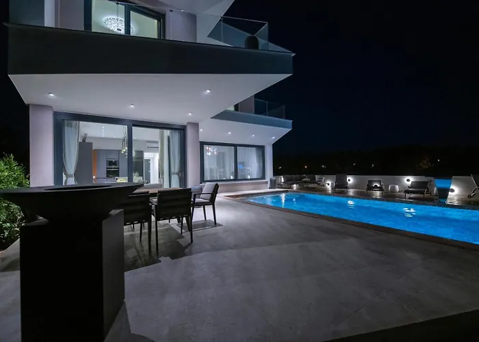 וילה Beachfront Bella