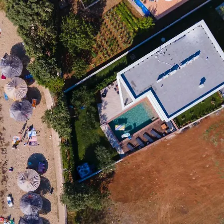 Beachfront Bella וילה זאטון