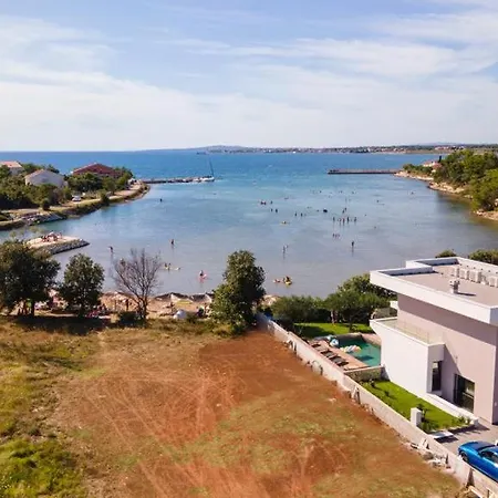 Beachfront Bella Zaton (Zadar)