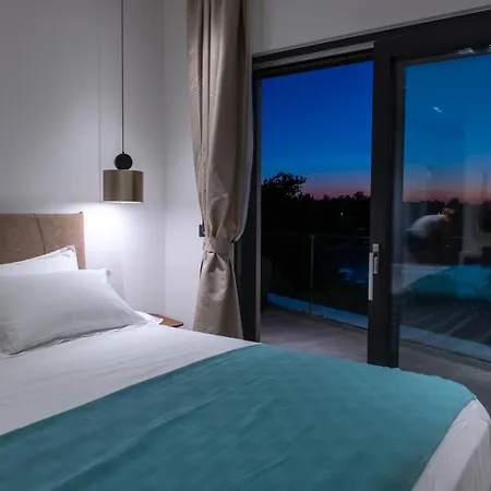 Beachfront Bella וילה *