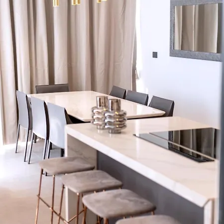 Beachfront Bella זאטון