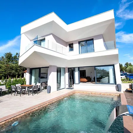 Beachfront Bella זאטון