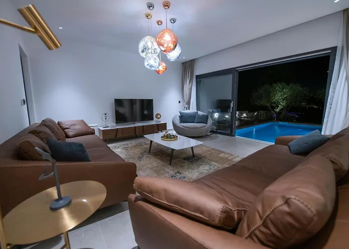 Beachfront Bella Вилла *